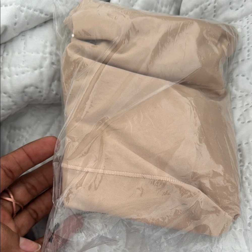 NWT SKINNY GIRL Seamless High-Waist Shapewear thigh - Cream/nude size Medium - Picture 4 of 5